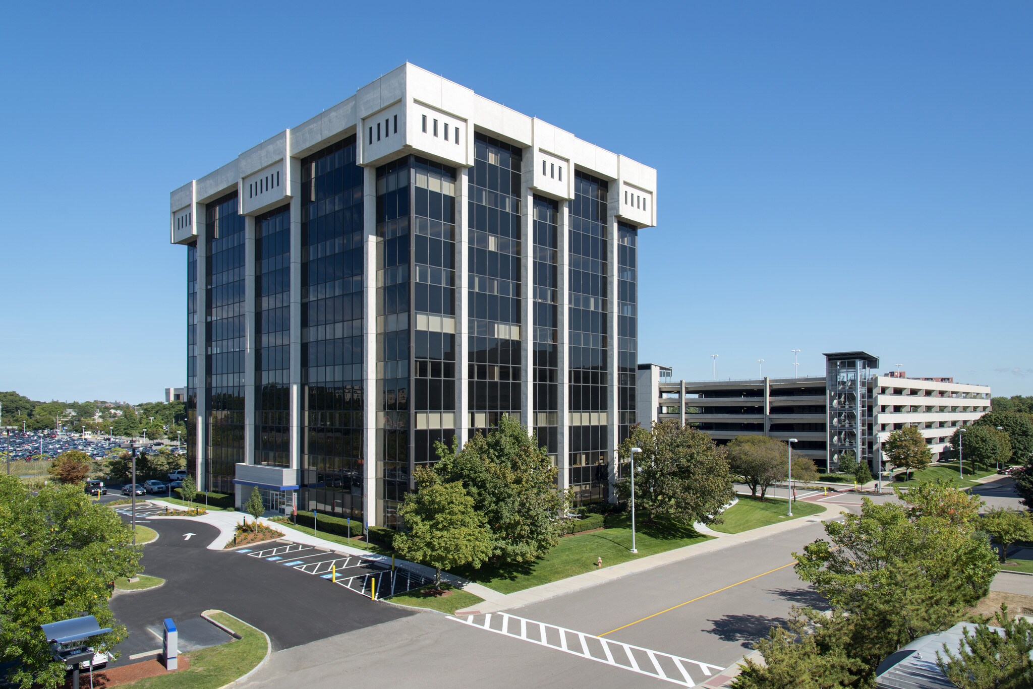 2 Heritage Dr, Quincy, MA 02171 Heritage Landing II