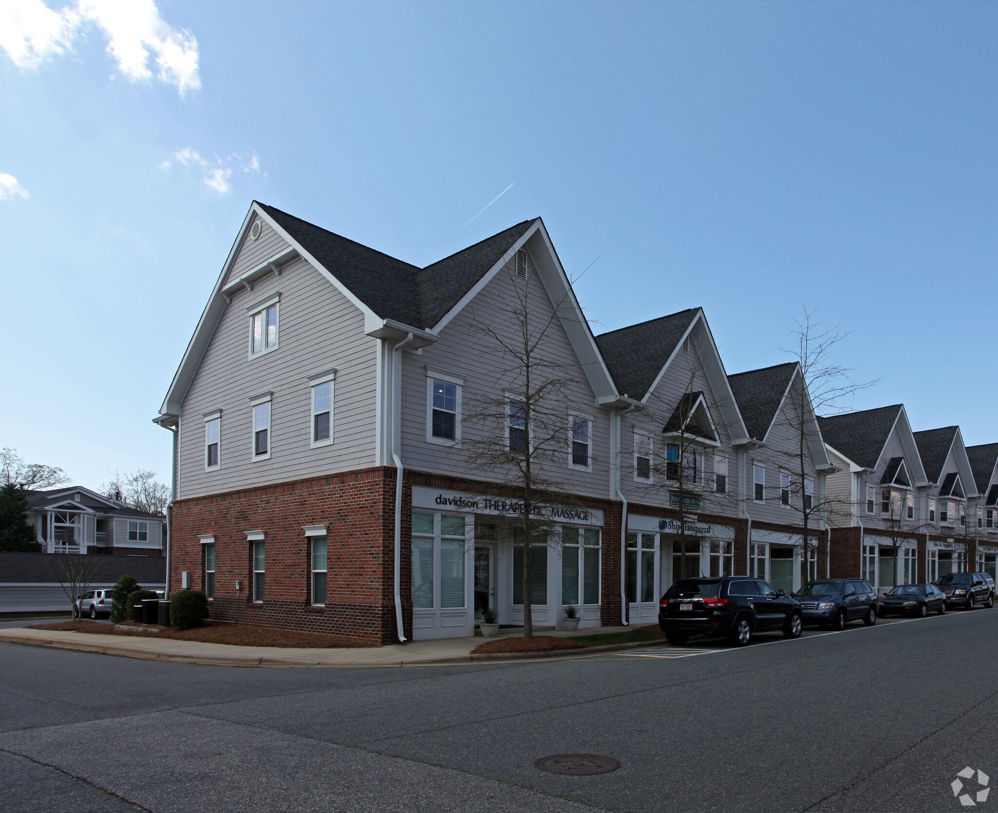 559 Davison Gateway Dr, Davidson, NC for sale Primary Photo- Image 1 of 1