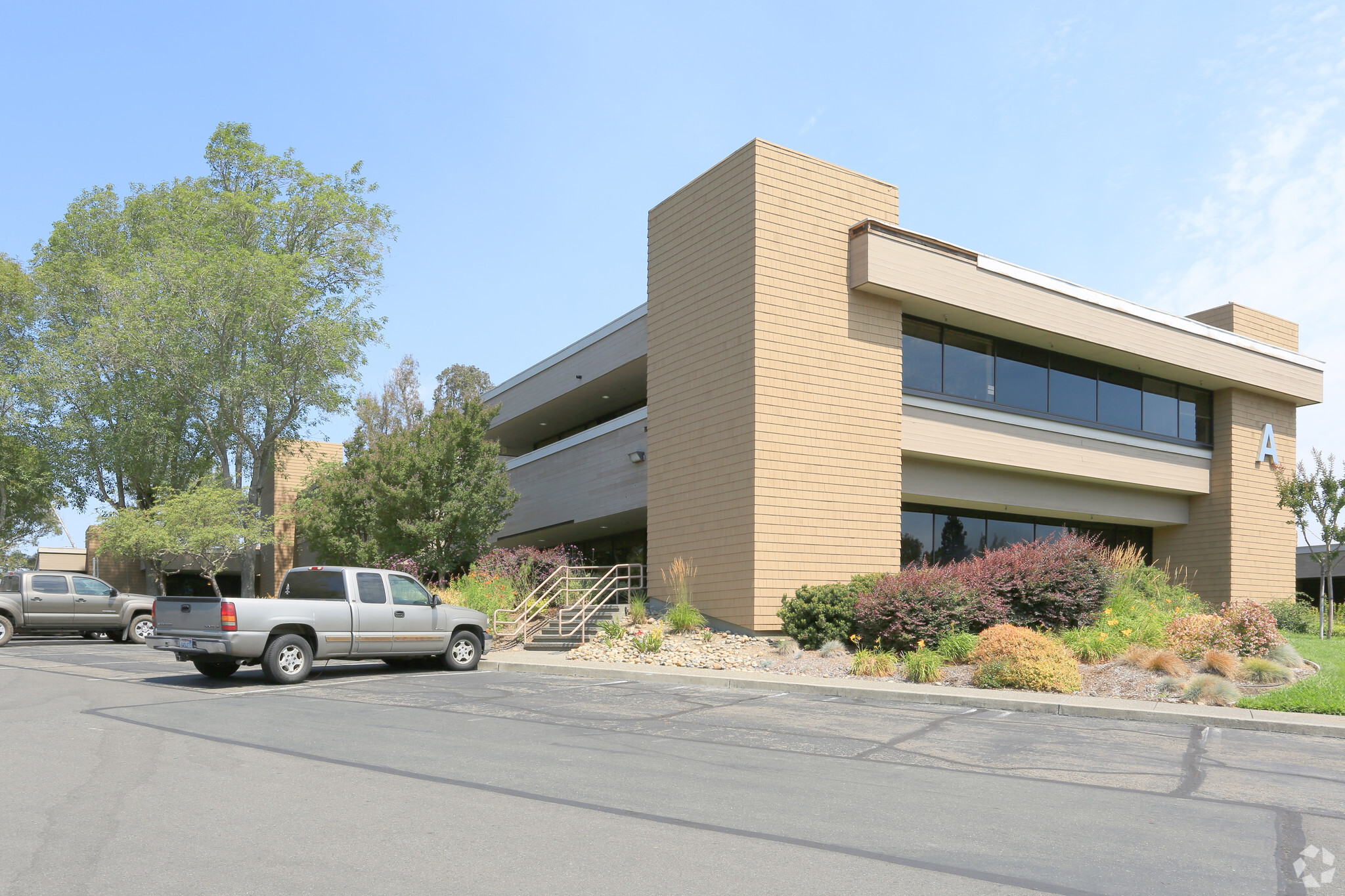 2455 Bennett Valley Rd, Santa Rosa, CA for lease Building Photo- Image 1 of 6