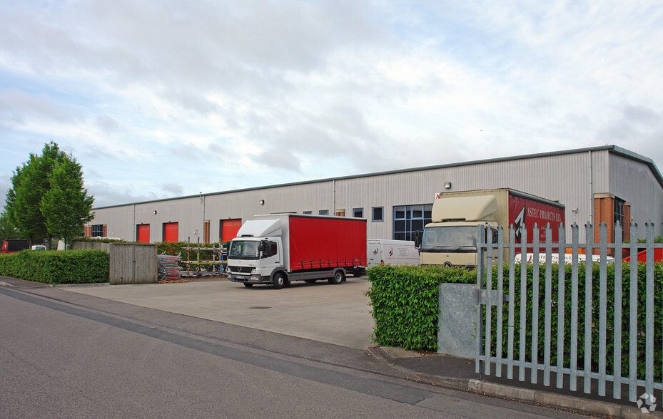Bennet Rd, Reading for lease - Building Photo - Image 2 of 7