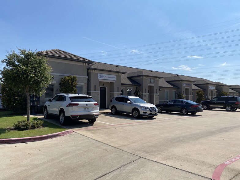 12262 Queenston Blvd, Houston, TX for lease - Building Photo - Image 3 of 18