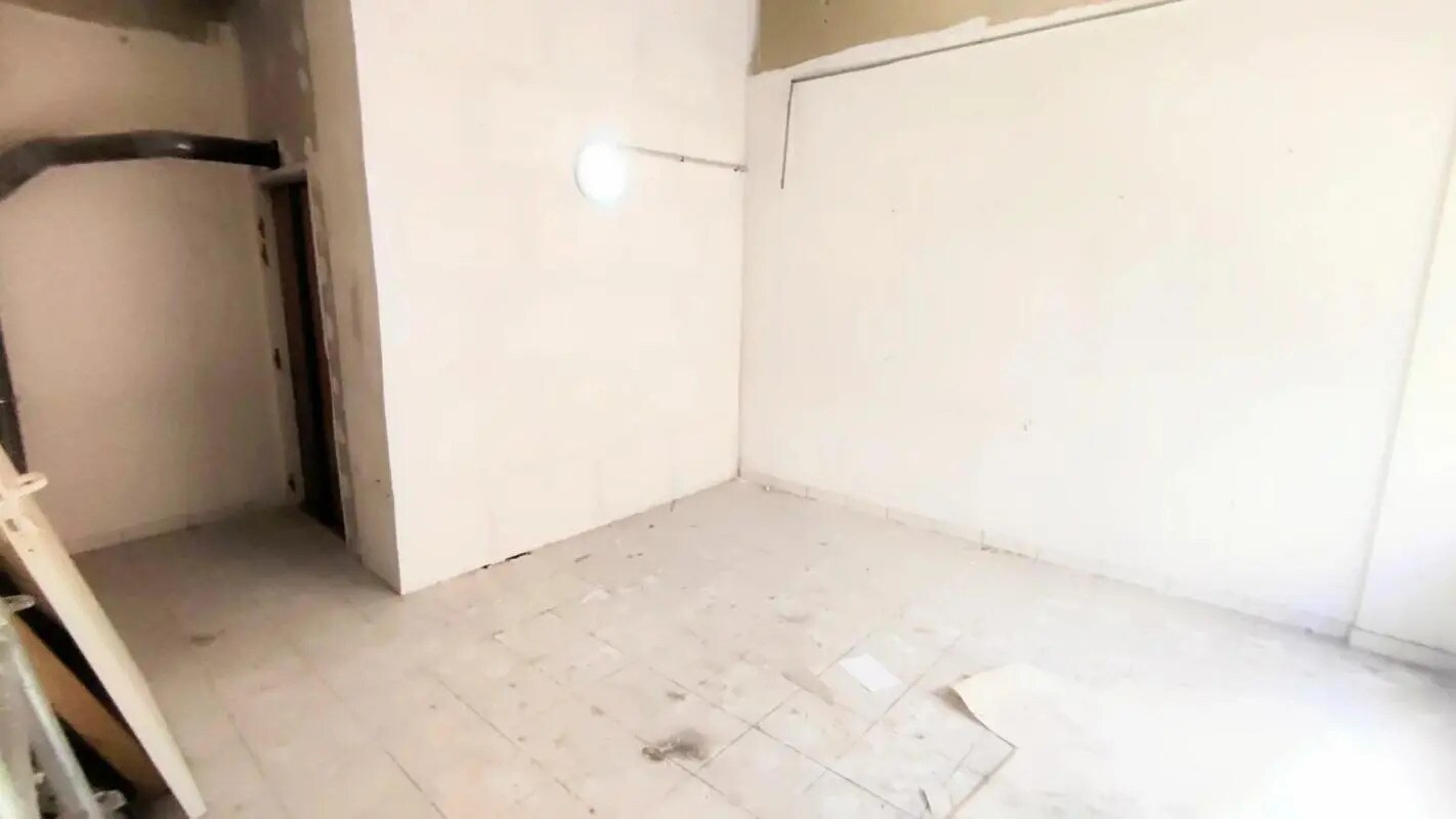 Retail in Nice for sale Interior Photo- Image 1 of 4