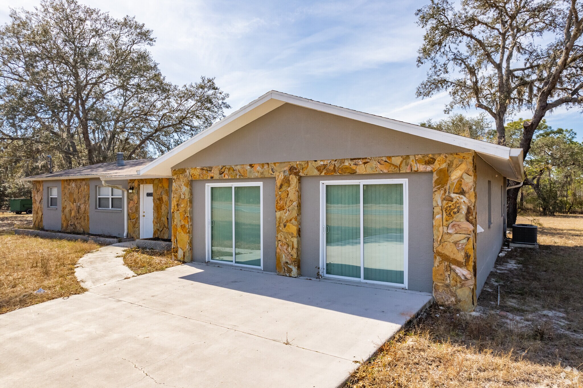 15451 Commercial Way, Brooksville, FL for sale Primary Photo- Image 1 of 1