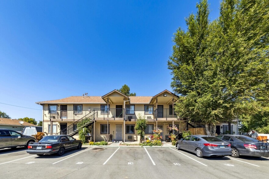 3 Multifamily Complexes Portfolio portfolio of 3 properties for sale on LoopNet.com - Building Photo - Image 2 of 57