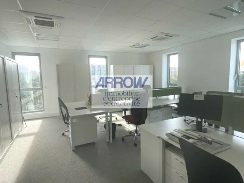 Office in Nantes for lease - Interior Photo - Image 3 of 7