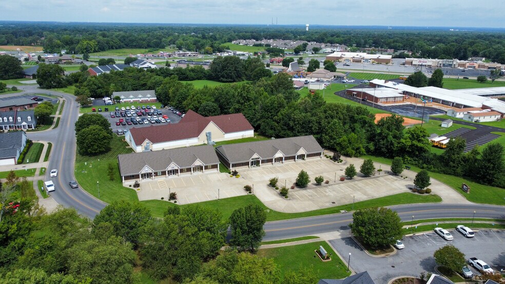 4965 Village Square Dr, Paducah, KY 42001 4965 Village Square Drive