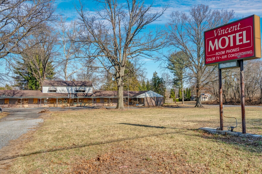 3585 Schuylkill Rd, Spring City, PA for sale - Building Photo - Image 3 of 9