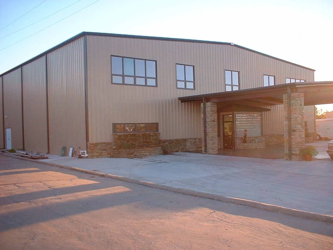 900 E Blue Bell Rd, Brenham, TX for sale Primary Photo- Image 1 of 1