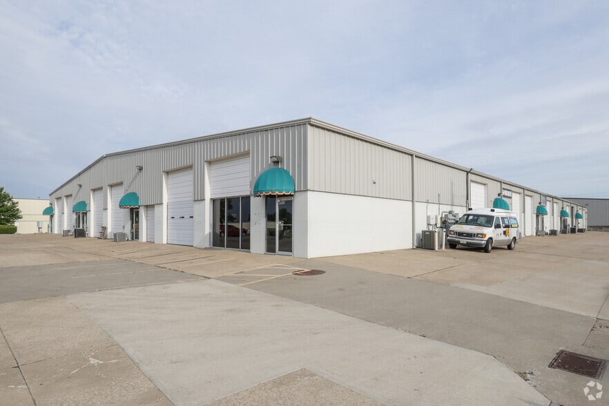 2101-2230 N Beech Ave, Broken Arrow, OK for lease - Building Photo - Image 2 of 6