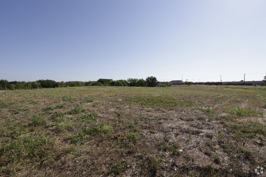 3001 Fair Dr, Fort Worth, TX for sale - Building Photo - Image 3 of 4