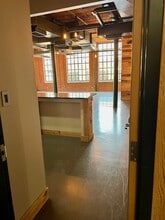 2211 N Lamar St, Dallas, TX for lease Interior Photo- Image 2 of 18