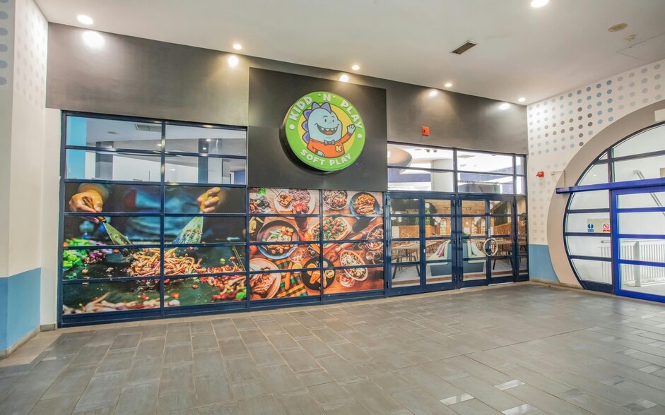 Bridge St, Luton for lease - Building Photo - Image 3 of 21