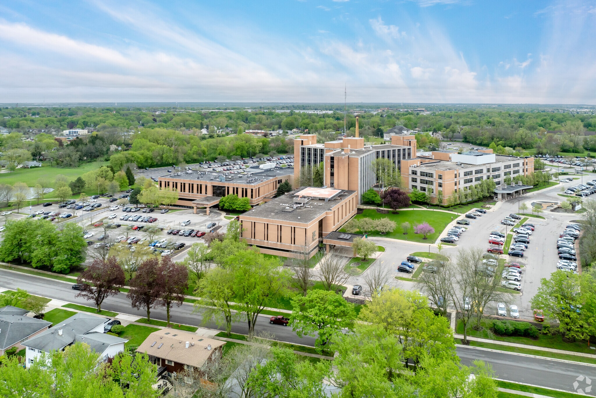 87 N Airlite St, Elgin, IL for lease Building Photo- Image 1 of 8