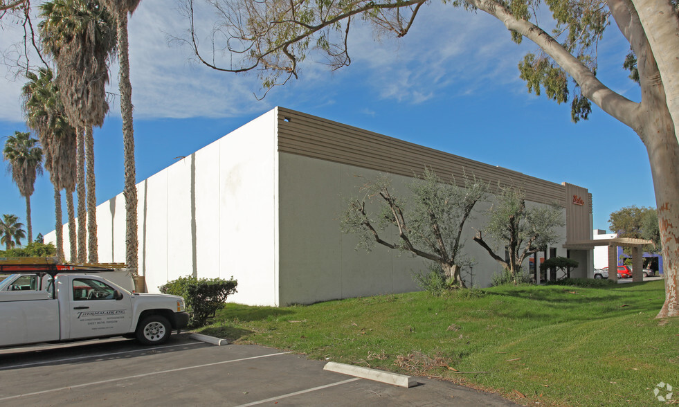 16031 Carmenita Rd, Cerritos, CA for lease - Building Photo - Image 2 of 2