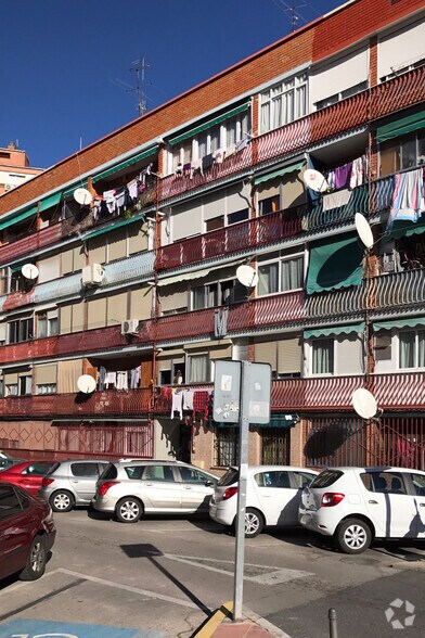 Calle San Francisco Javier, 4, Fuenlabrada, Madrid for sale - Primary Photo - Image 1 of 1