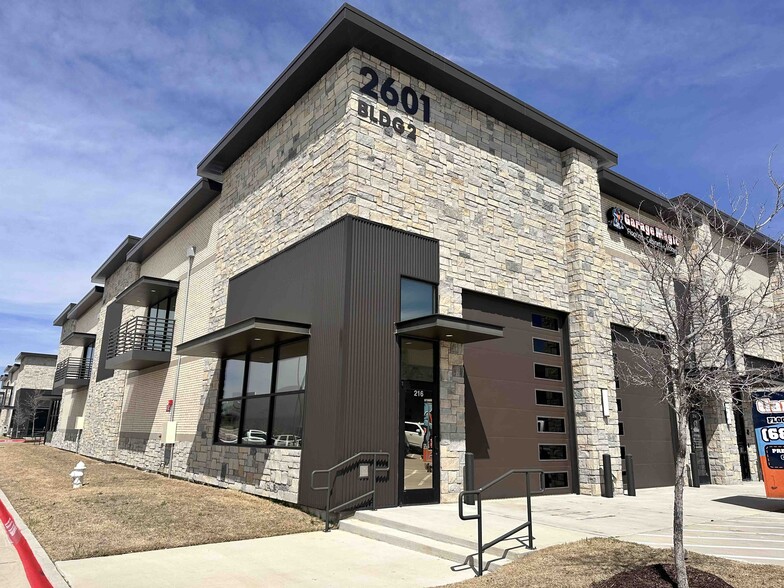 2601 TX-121, Lewisville, TX for lease - Building Photo - Image 2 of 6
