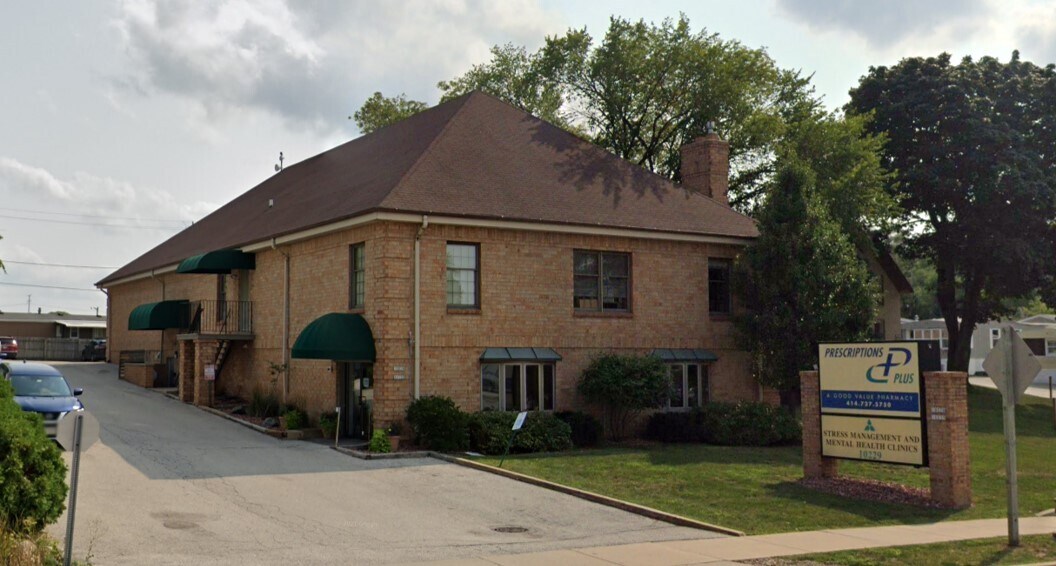 10233 W Greenfield Ave, West Allis, WI for lease Building Photo- Image 1 of 20