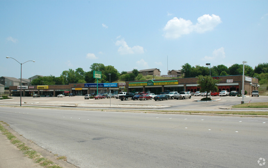 1201-1249 Woodhaven Blvd, Fort Worth, TX for lease - Other - Image 3 of 29