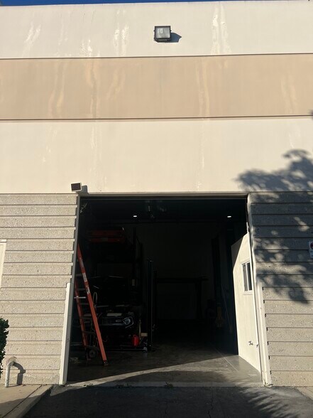 14905 Paramount Blvd, Paramount, CA for sale - Building Photo - Image 2 of 12