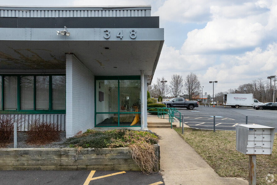 348 Turnpike St, Canton, MA for lease - Building Photo - Image 3 of 5