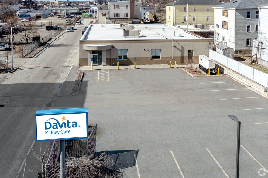 267 Shrewsbury St, Worcester, MA for lease - Building Photo - Image 2 of 6