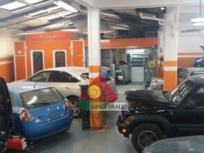 Retail in Madrid, Madrid for lease Interior Photo- Image 2 of 3