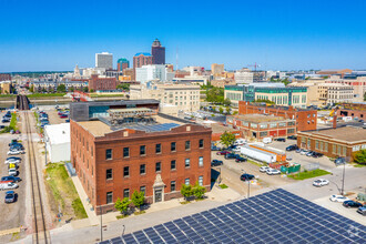 130 E 3rd St, Des Moines, IA - aerial  map view