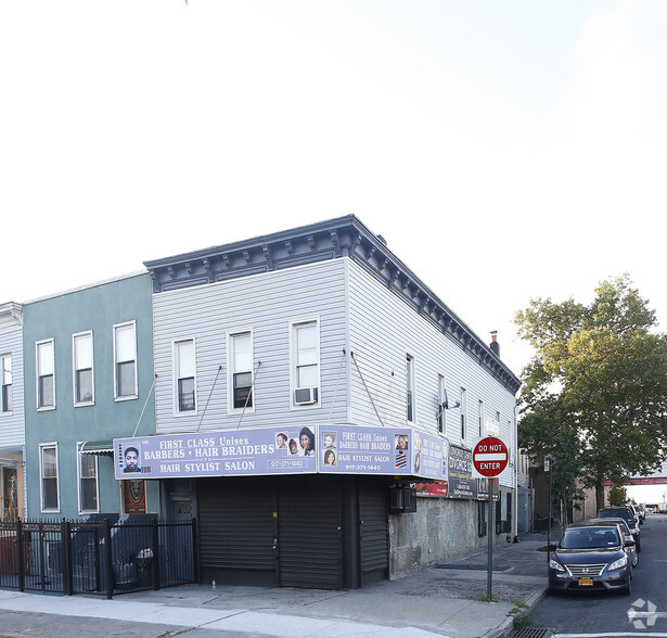 2468 Linden Blvd, Brooklyn, NY for sale - Primary Photo - Image 1 of 1