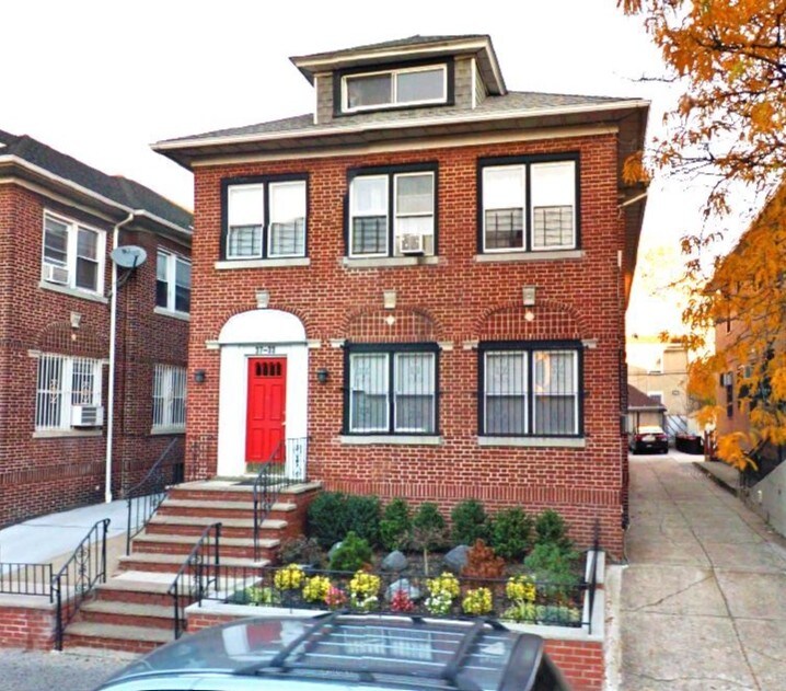 3733 75th St, Jackson Heights, NY for sale Primary Photo- Image 1 of 4