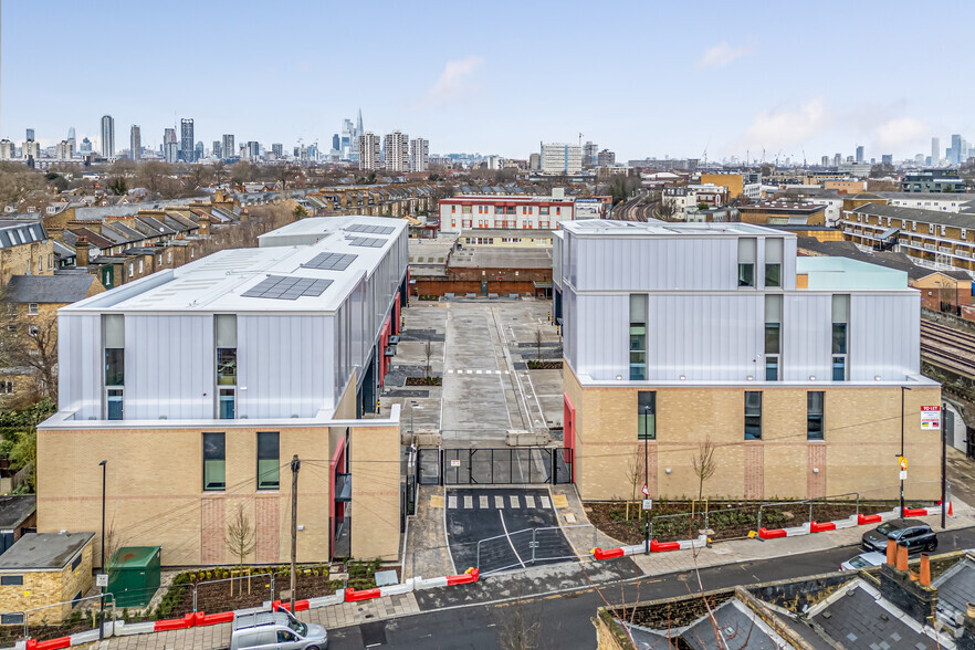 Lilford Rd, London for lease - Aerial - Image 3 of 25