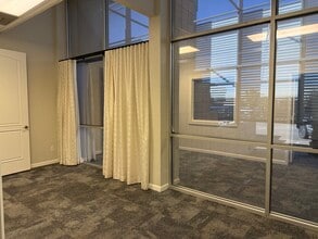21617 N 2nd Ave, Phoenix, AZ for lease Interior Photo- Image 1 of 6