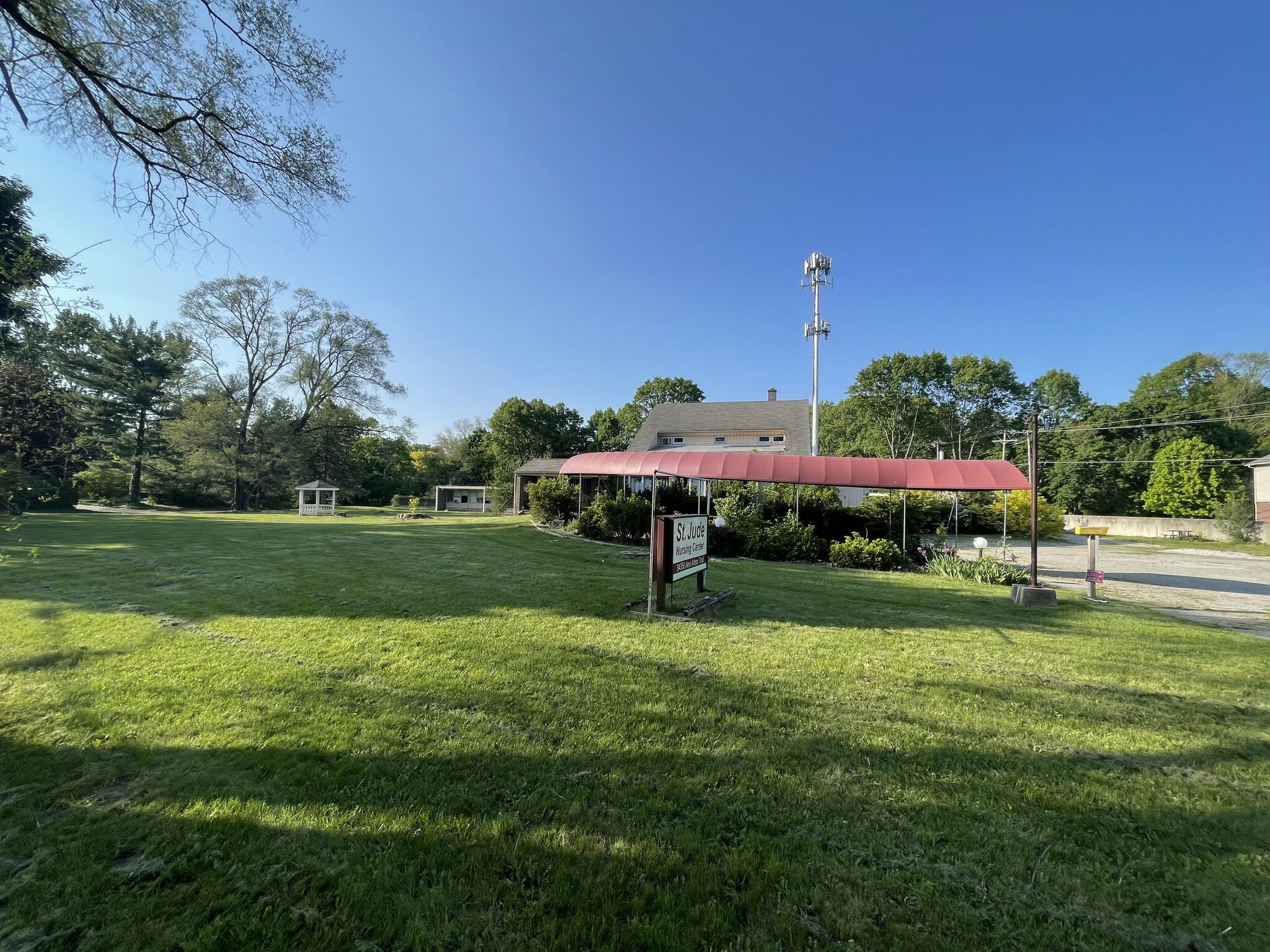 34350 Ann Arbor Trl, Livonia, MI for sale Building Photo- Image 1 of 1