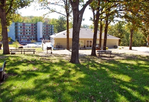 1700-W W 76 Country Blvd, Branson, MO for sale - Primary Photo - Image 1 of 1