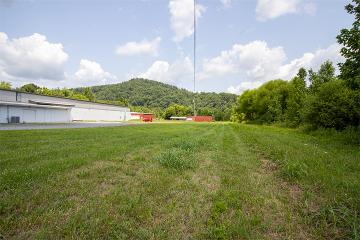 3317 - 3319 Cosby Hwy, Cosby, Tn 37722 - Cosby Warehouse Workshop 