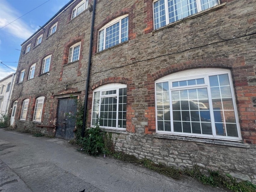 Parnall Rd, Bristol for lease Primary Photo- Image 1 of 2