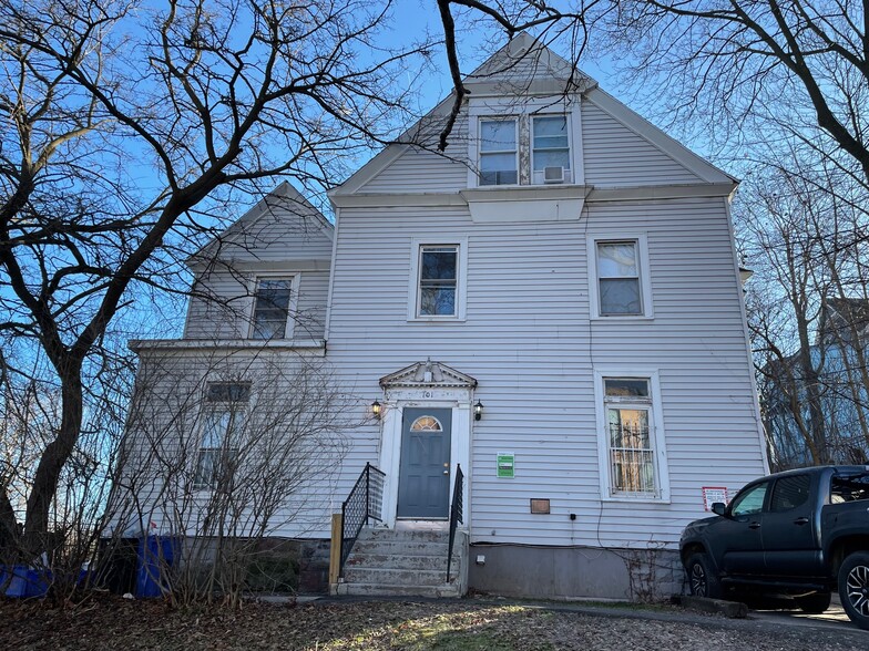 101 Comstock Ave, Syracuse, NY for sale - Building Photo - Image 1 of 1