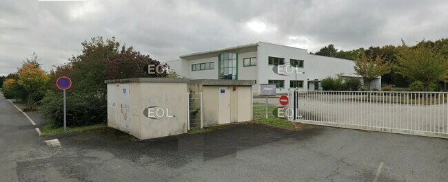 Location Entrepôt 5 340 m²