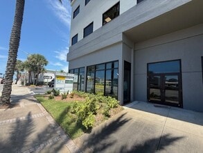 200 E Granada Blvd, Ormond Beach, FL for lease Building Photo- Image 1 of 14