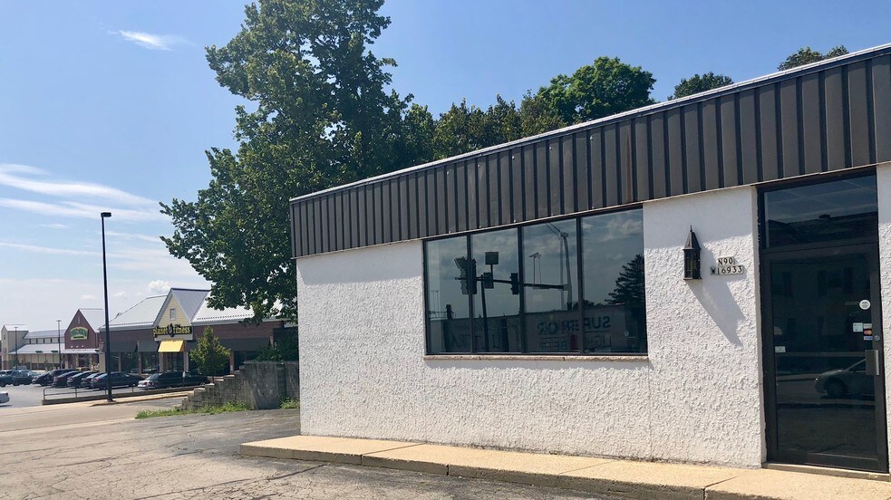 N90W16933N90W16943 Appleton Ave, Menomonee Falls, WI 53051