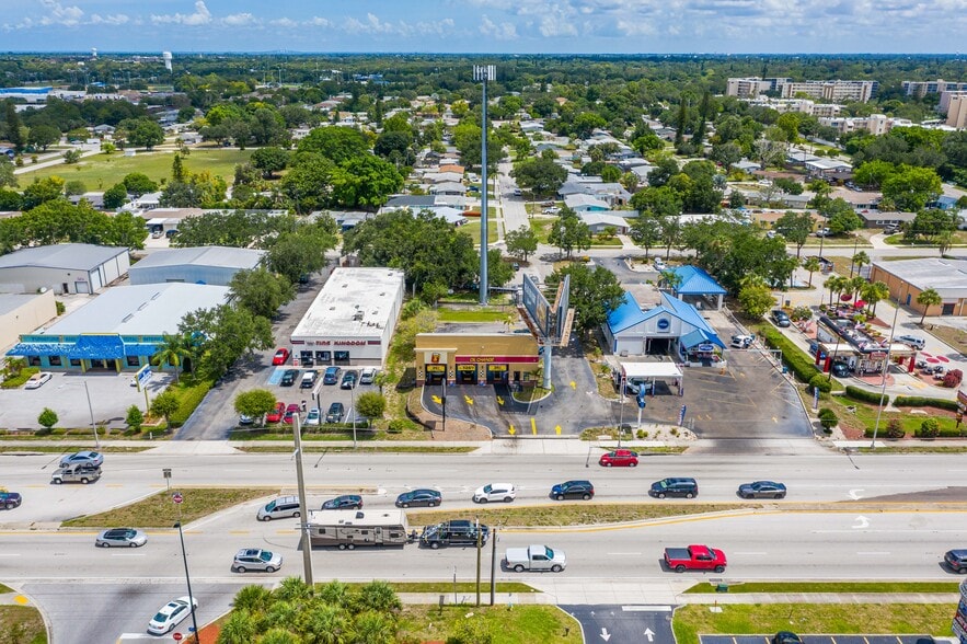 5202 Cortez Rd W, Bradenton, FL for sale - Building Photo - Image 2 of 6