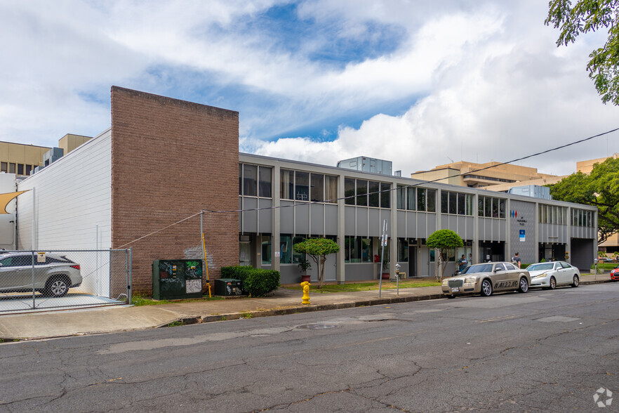 547 Halekauwila St, Honolulu, HI for lease - Primary Photo - Image 1 of 7