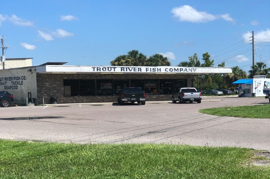 8074 Main St, Jacksonville, FL for sale - Building Photo - Image 1 of 5