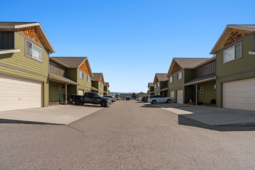 440 Ice Center Ln, Bozeman, MT for sale - Building Photo - Image 2 of 36