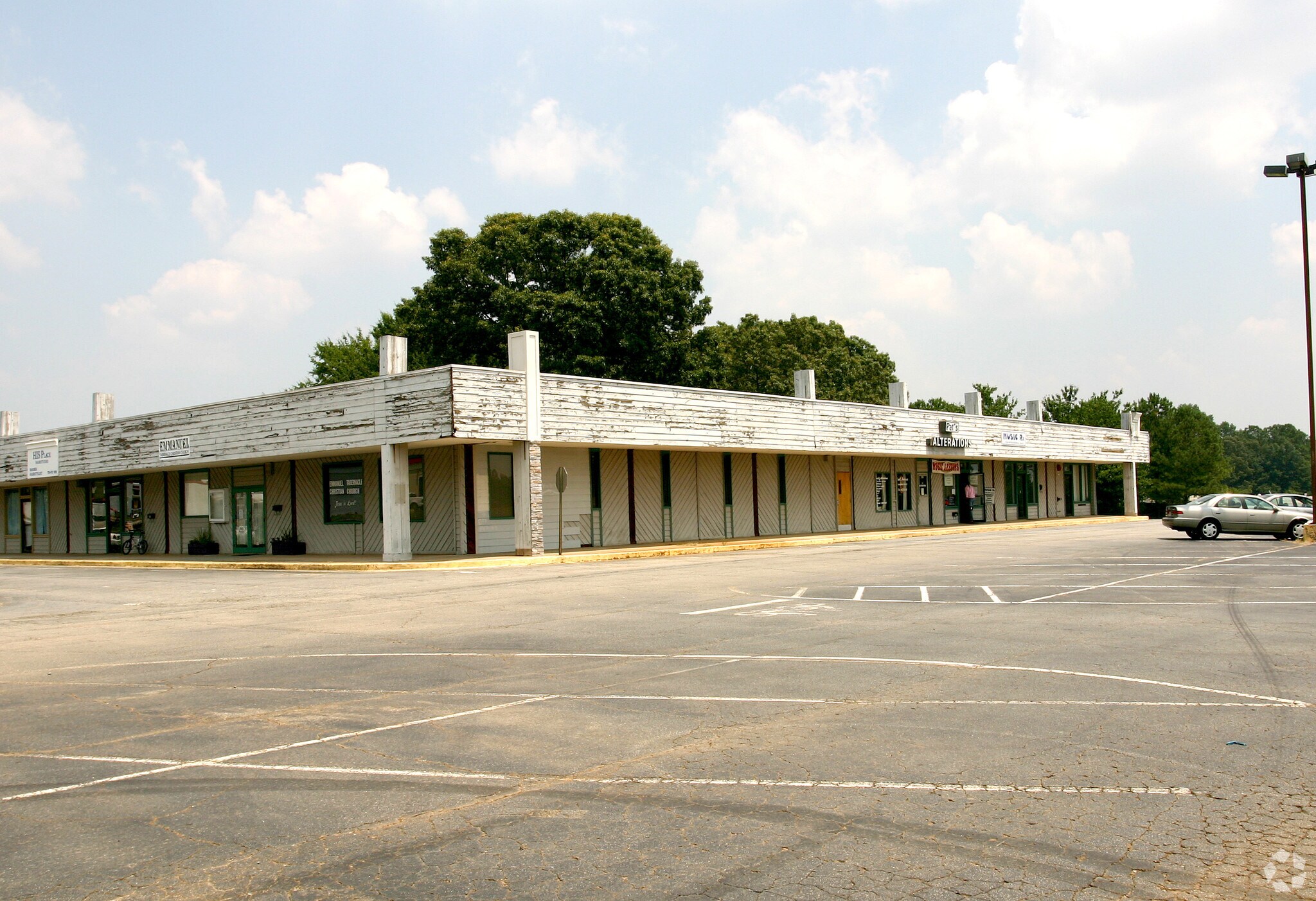 2692 Sandy Plains Rd, Marietta, GA for sale Primary Photo- Image 1 of 1