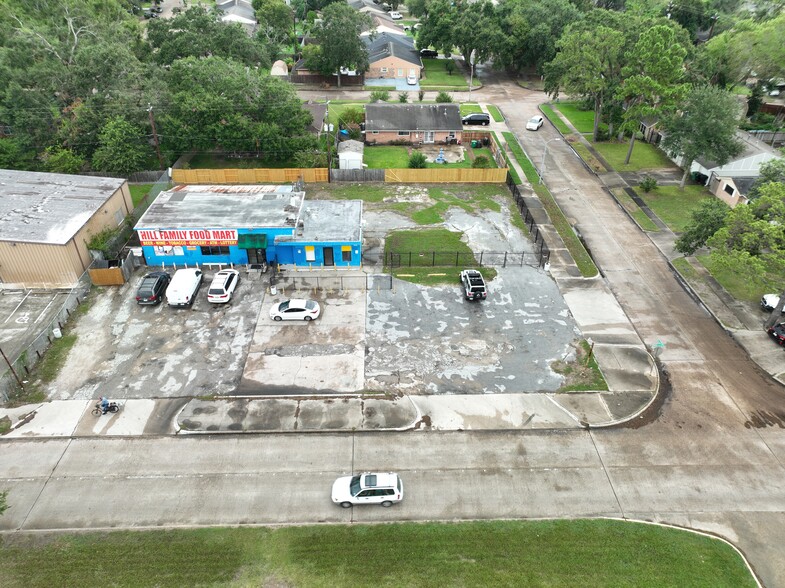 12511 Hillcroft St, Houston, TX for sale - Building Photo - Image 1 of 3