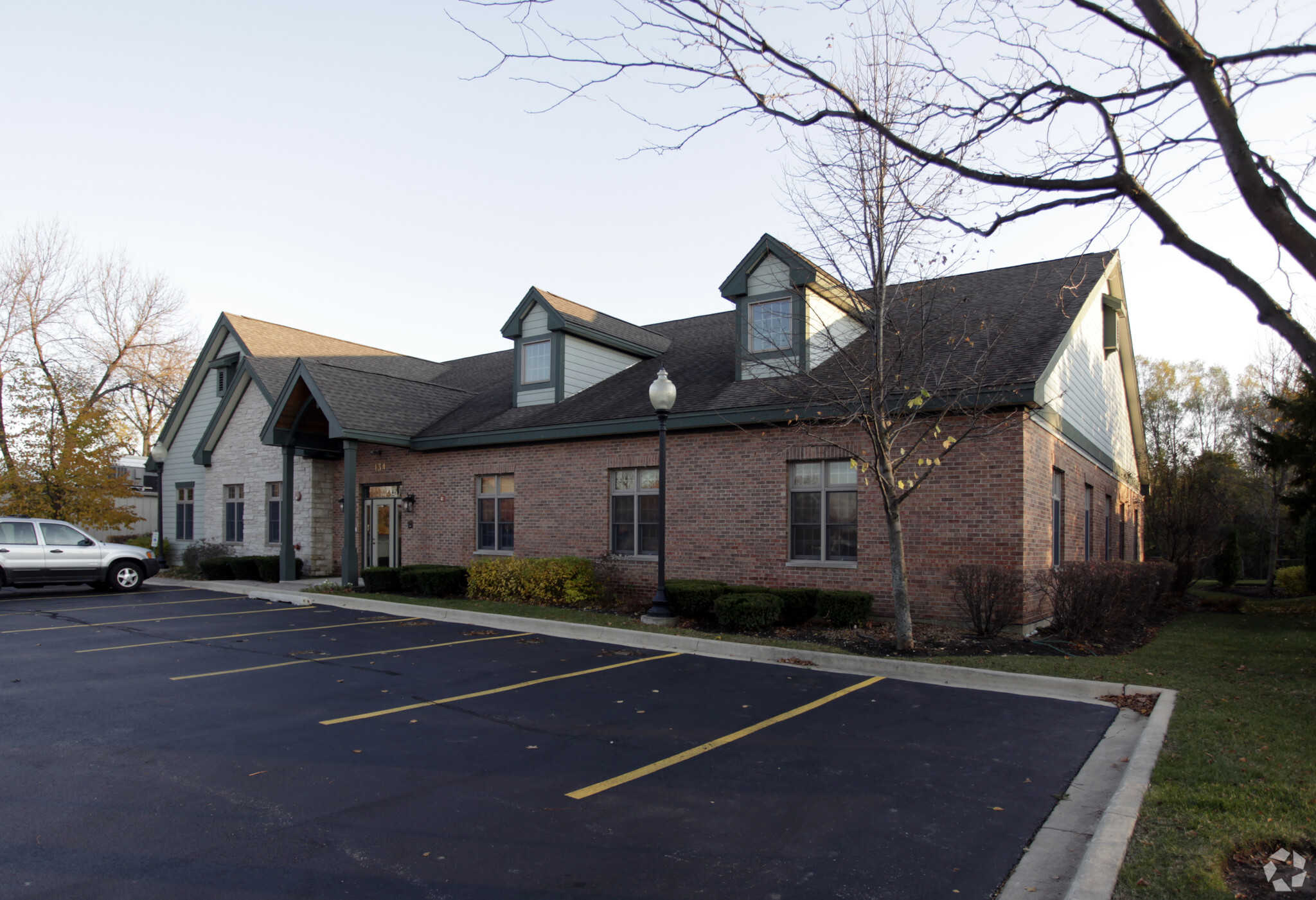 134 W Lake St, Bloomingdale, IL for lease Primary Photo- Image 1 of 30