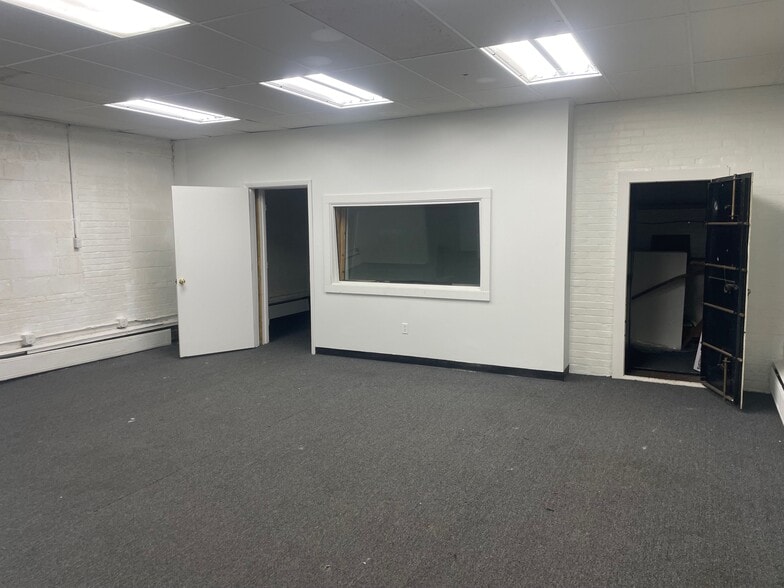 524 Franklin St, Buffalo, NY for lease - Building Photo - Image 3 of 27