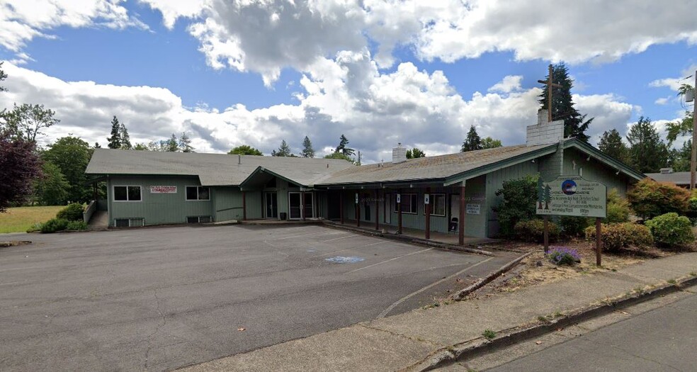 152 S M St, Cottage Grove, OR for sale - Primary Photo - Image 1 of 10