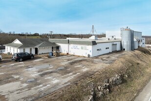 209 W Main St, Linn MO - Warehouse