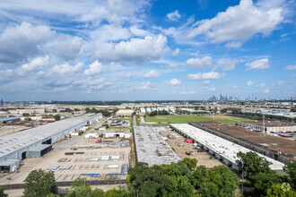 1499 N Post Oak Rd, Houston, TX - aerial  map view